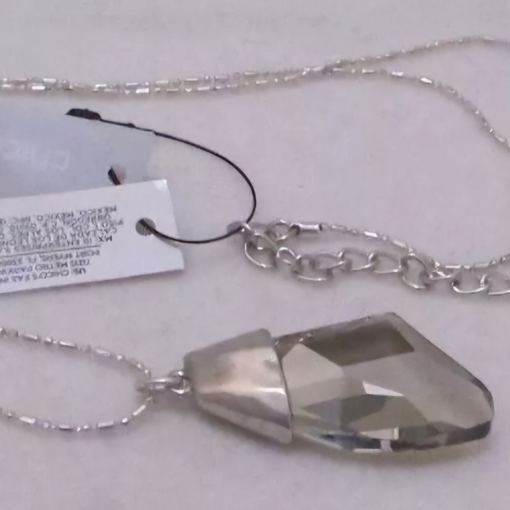 CHICO’S 36” Silver Tone Chain Smoky Grey CRYSTAL Pendant Necklace NWT - Picture 7 of 12